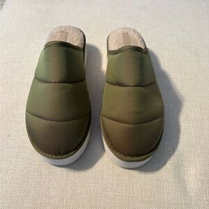 Anthropologie Maeve Puffy Platform Slippers Size M 8-9 Moss Green